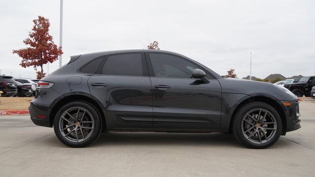 Used 2023 Porsche Macan image 10