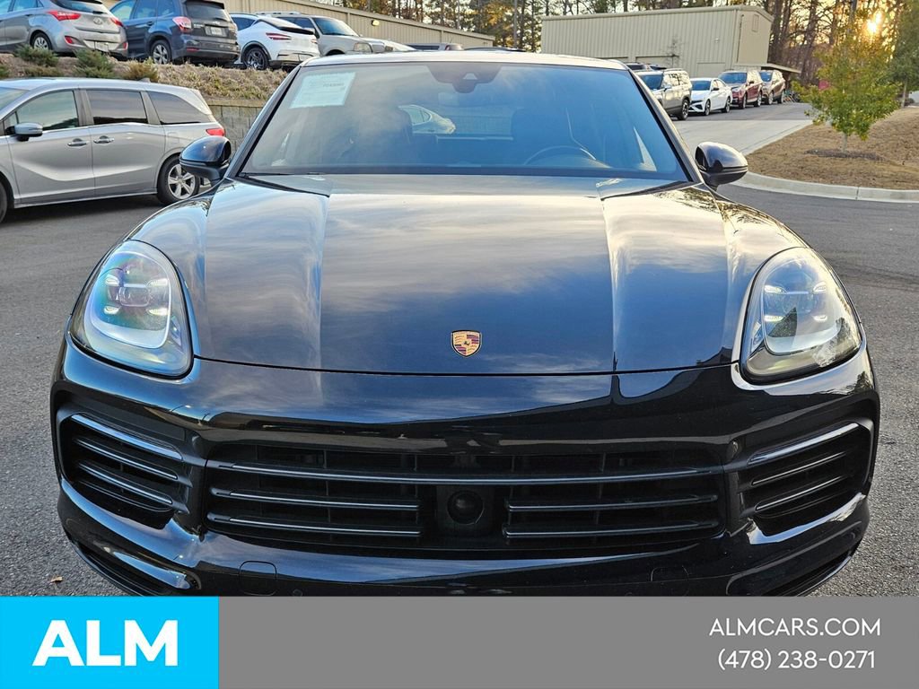 Used 2023 Porsche Cayenne Platinum Edition image 4