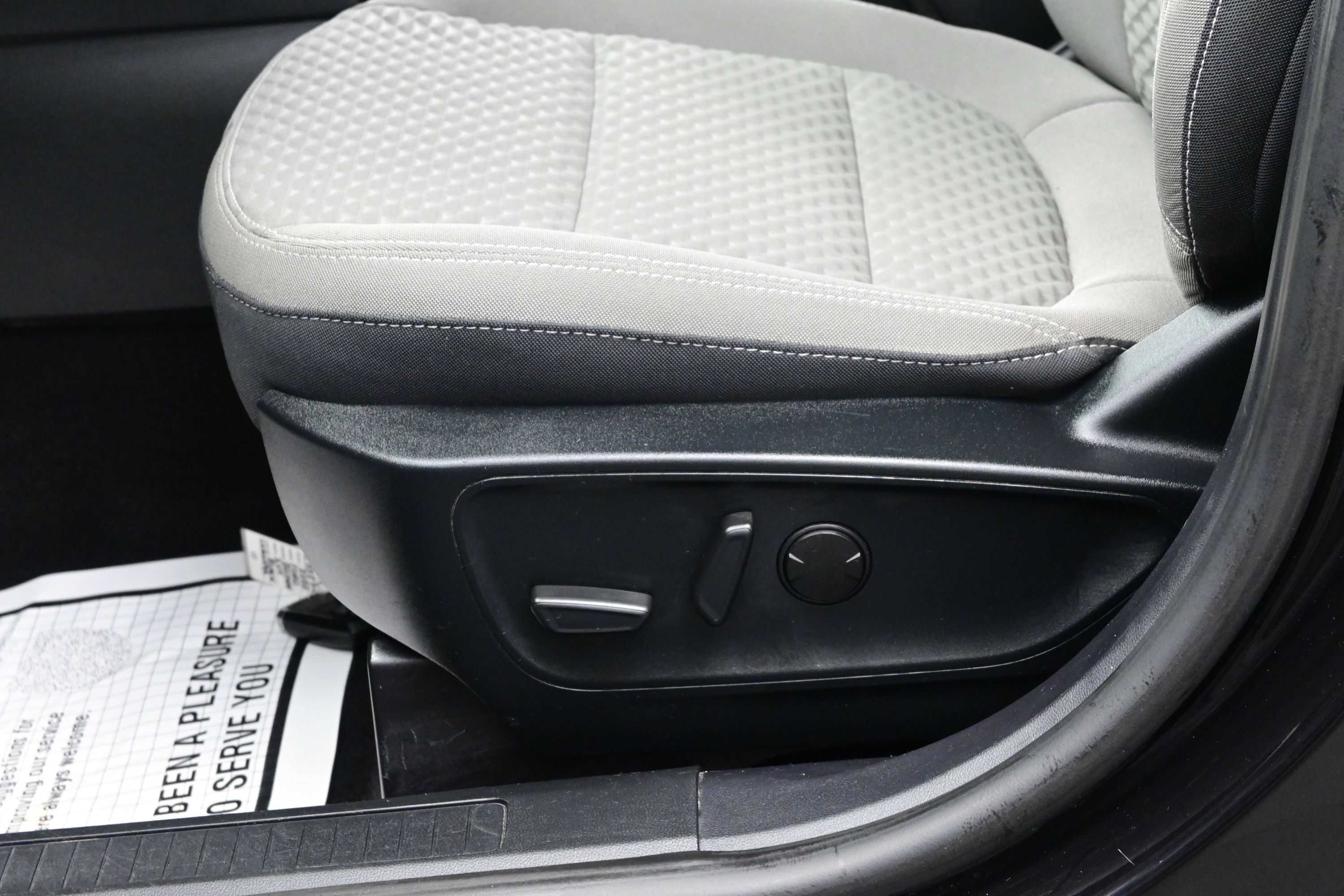 Used 2020 Ford Escape SE AWD/4WD image 11
