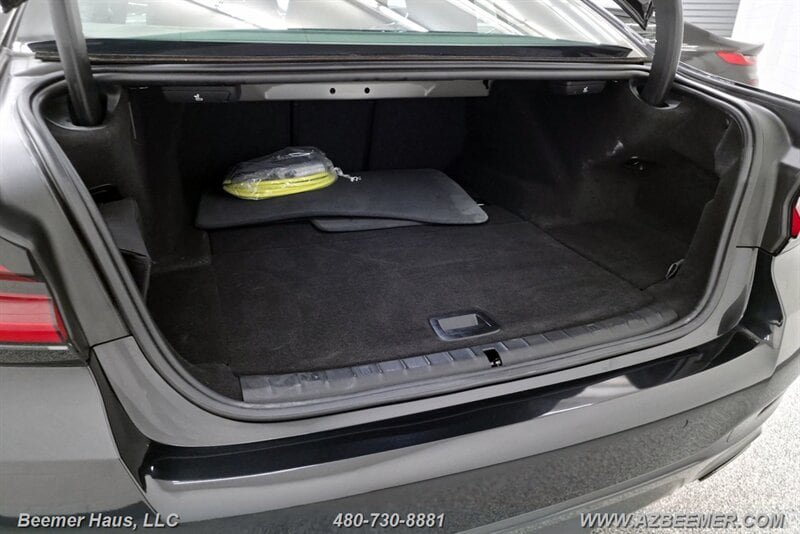 Used 2023 BMW 530e w/ M Sport Package RWD image 15