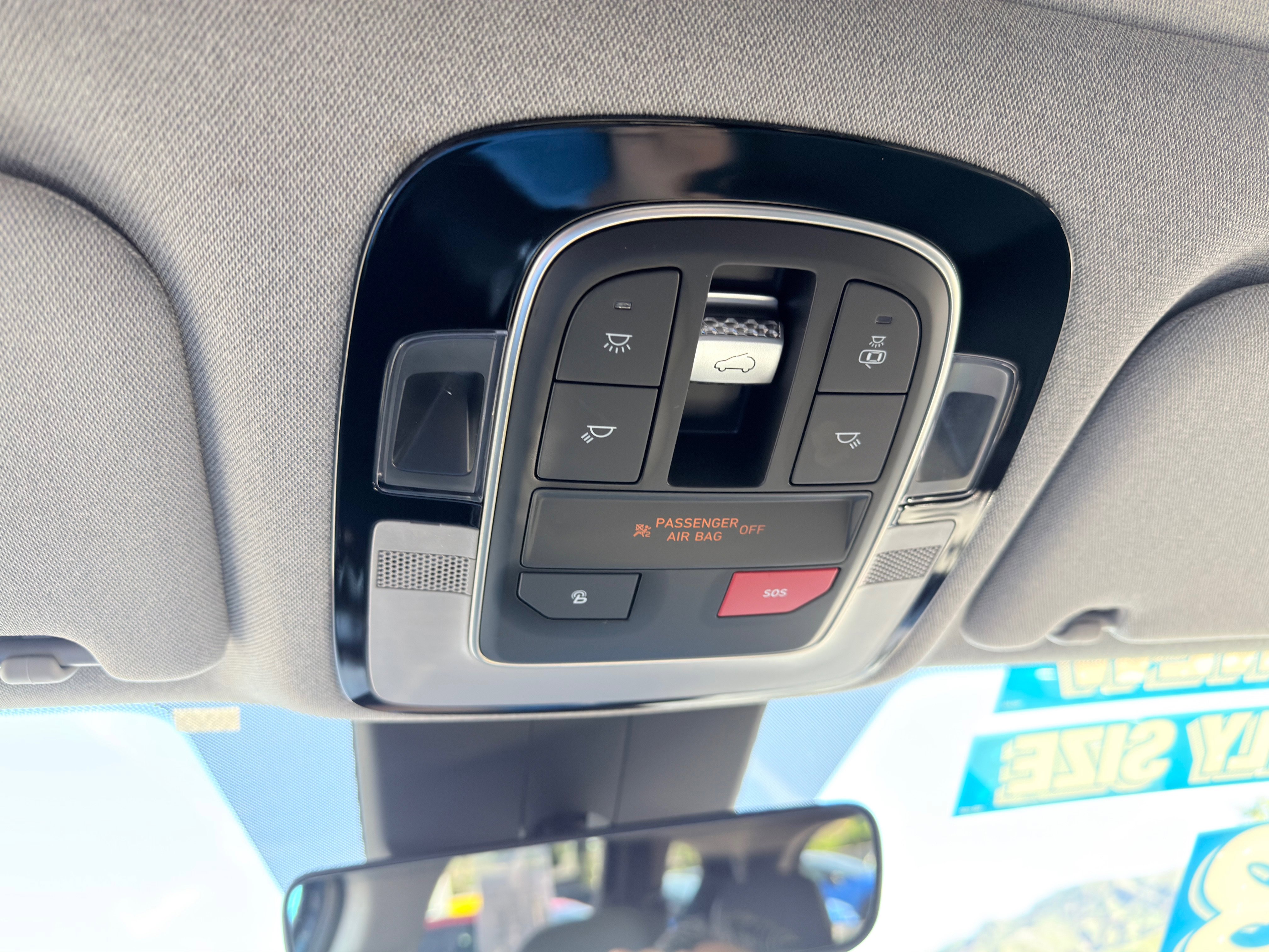 Used 2023 Hyundai Santa Fe Limited image 33