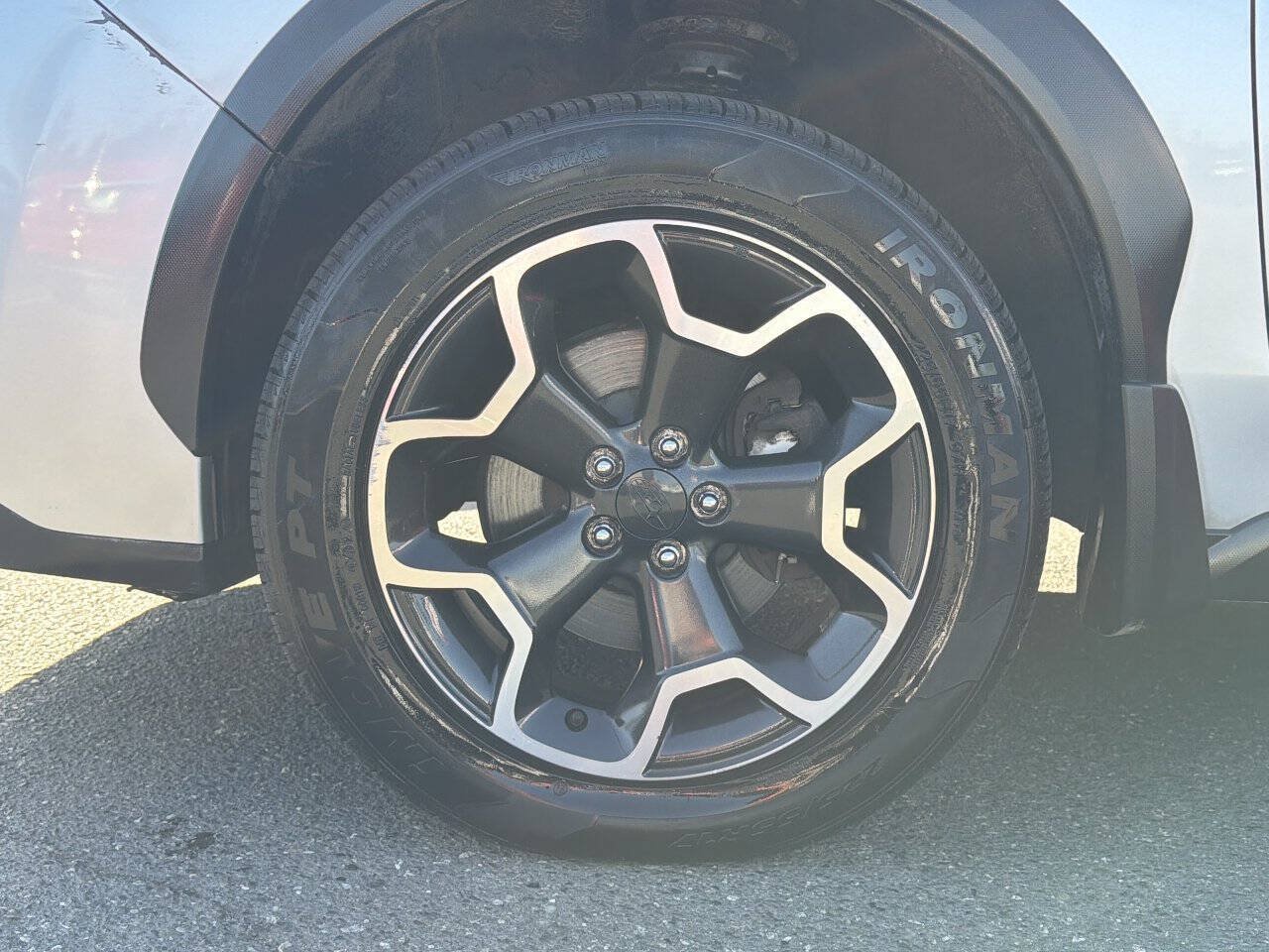 Used 2013 Subaru Crosstrek 2.0i Premium w/ Popular Pkg 2 AWD/4WD image 2