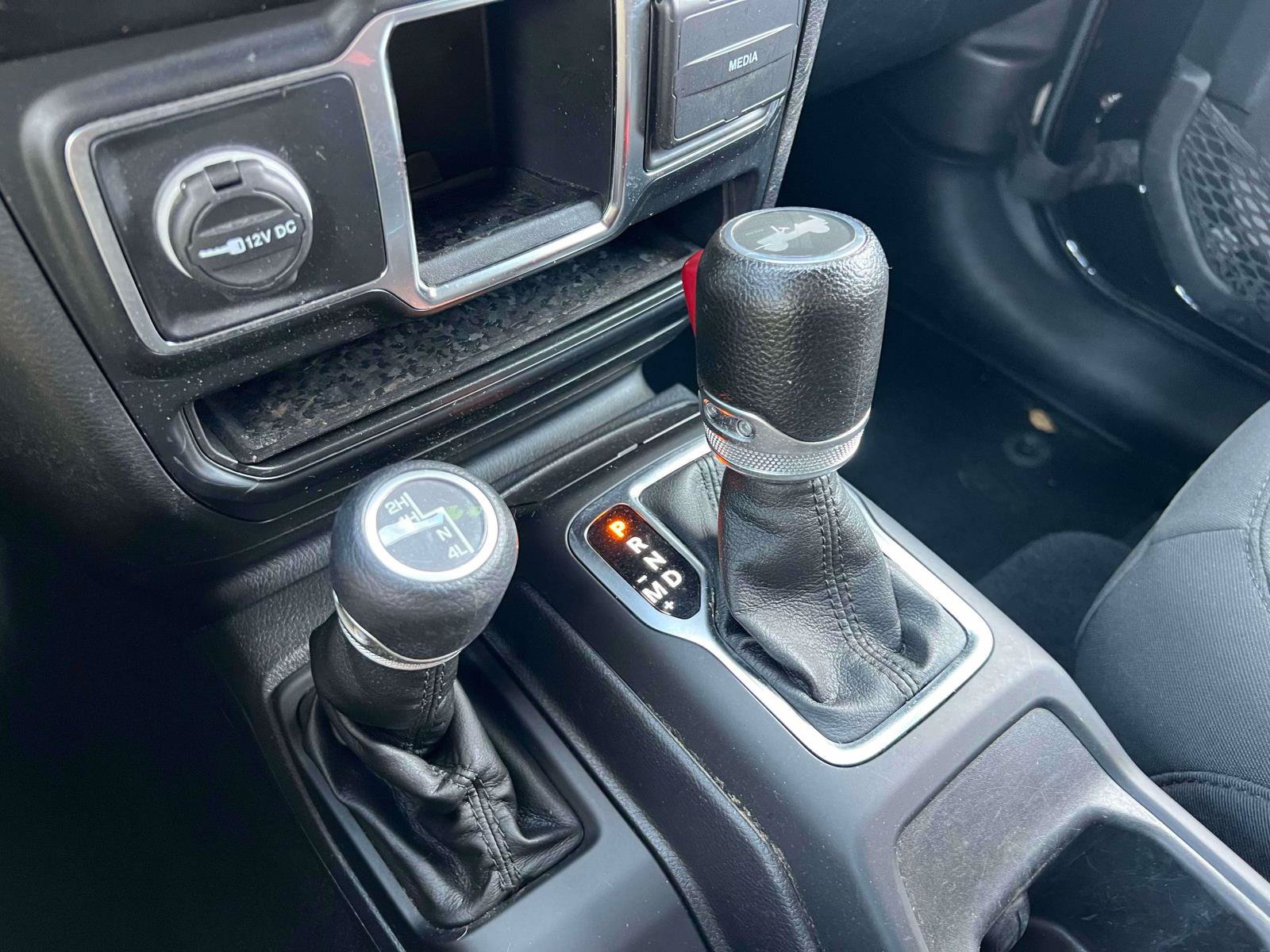 Used 2022 Jeep Wrangler Unlimited Sport AWD/4WD image 12