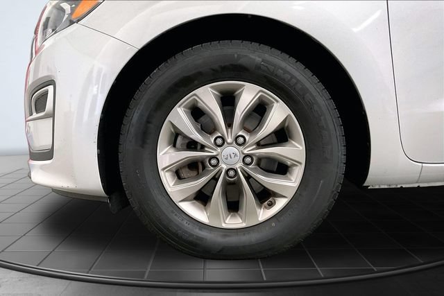 Used 2019 Kia Sedona LX FWD image 9