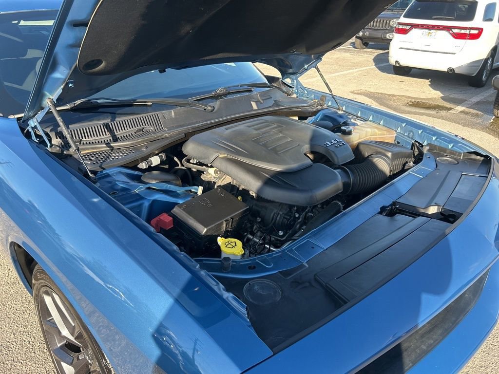 Certified 2022 Dodge Challenger SXT w/ Blacktop Package image 16