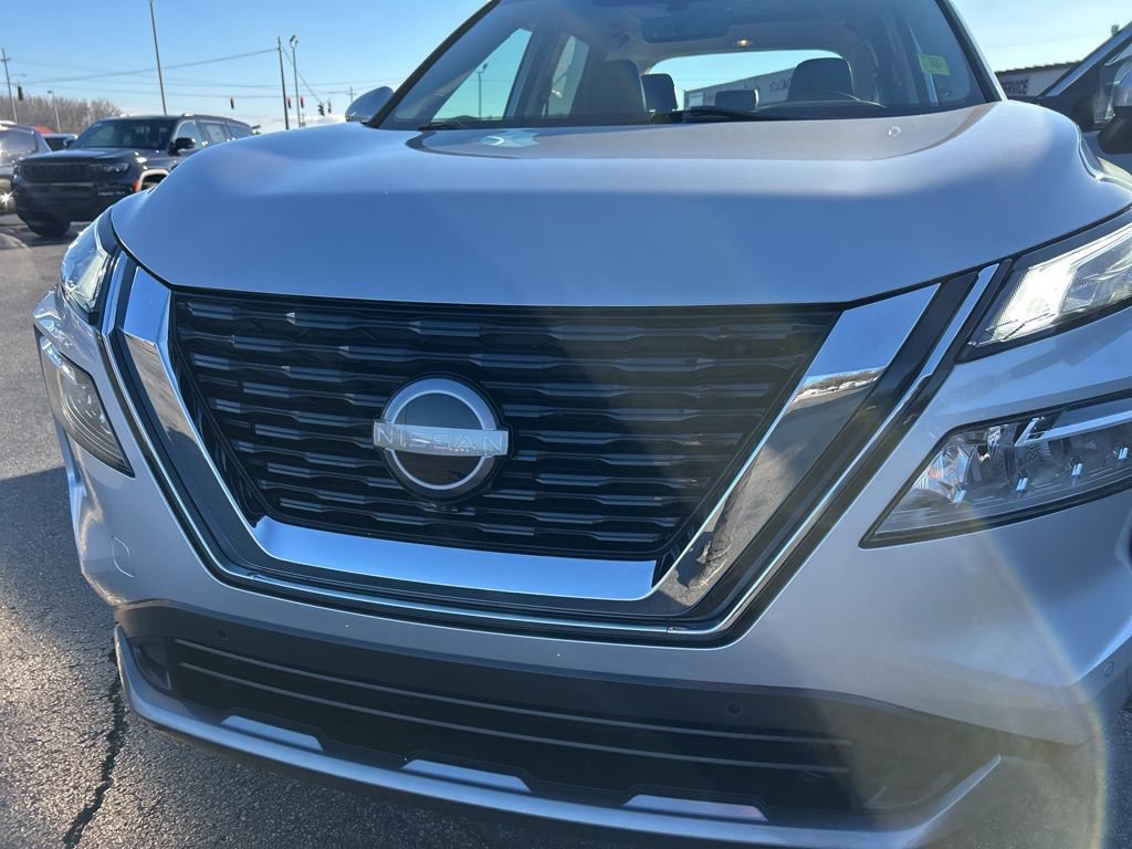 Used 2023 Nissan Rogue SL w/ SL Premium Package image 34