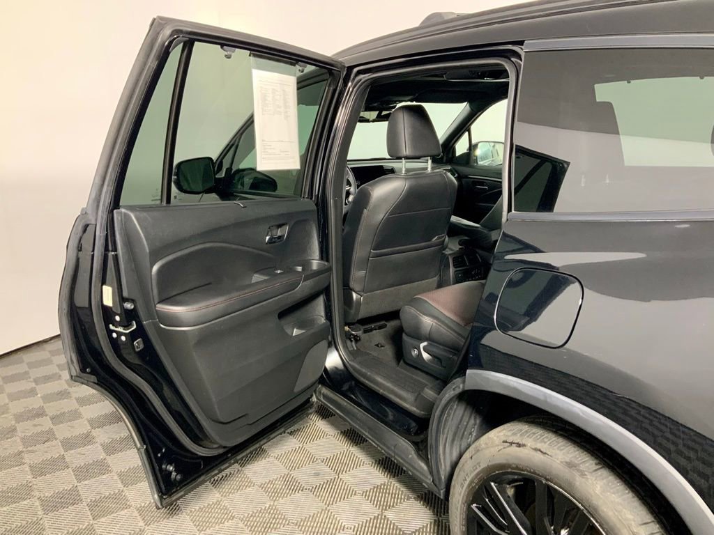 Used 2022 Honda Pilot Black Edition image 27