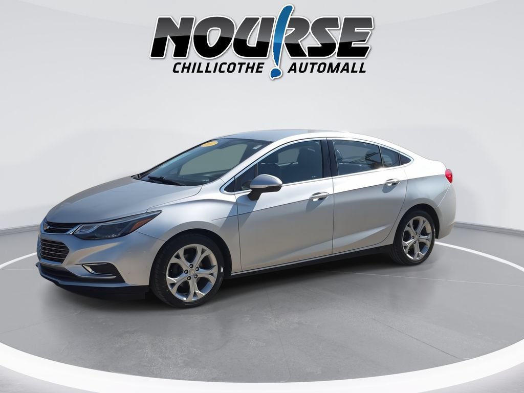 Used 2017 Chevrolet Cruze Premier FWD image 4