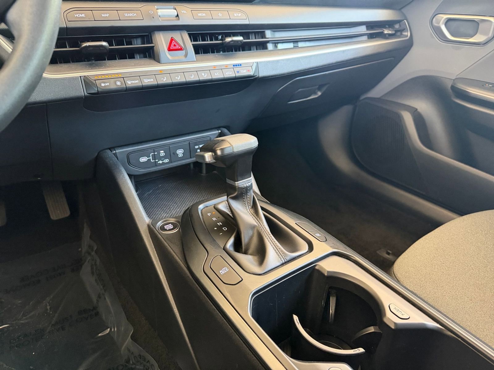Used 2025 Kia K4 FWD image 40