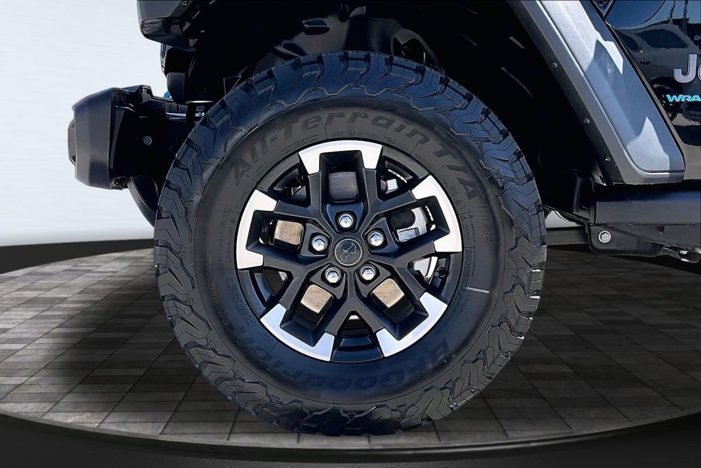 Certified 2025 Jeep Wrangler Unlimited Rubicon 4xe w/ Safety Group AWD/4WD image 32