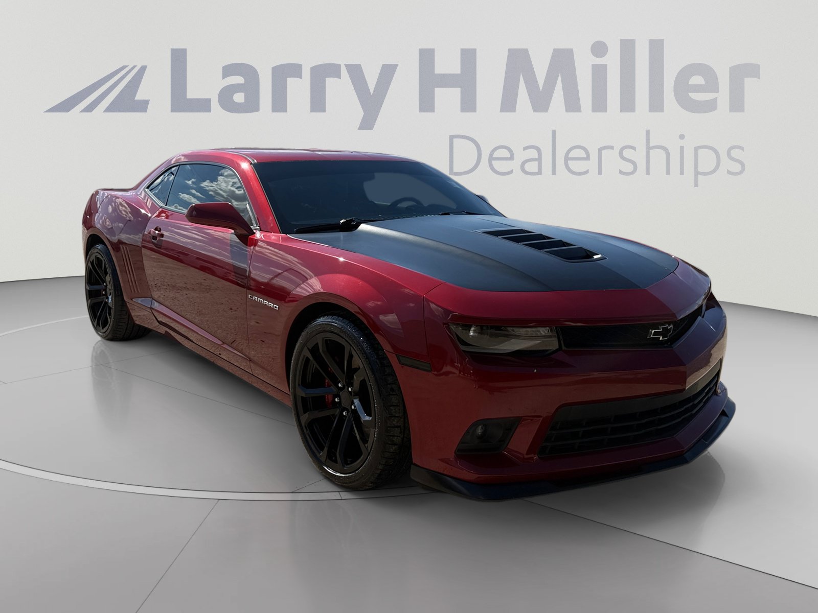 Used 2015 Chevrolet Camaro SS w/ SS Performance Package RWD image 7