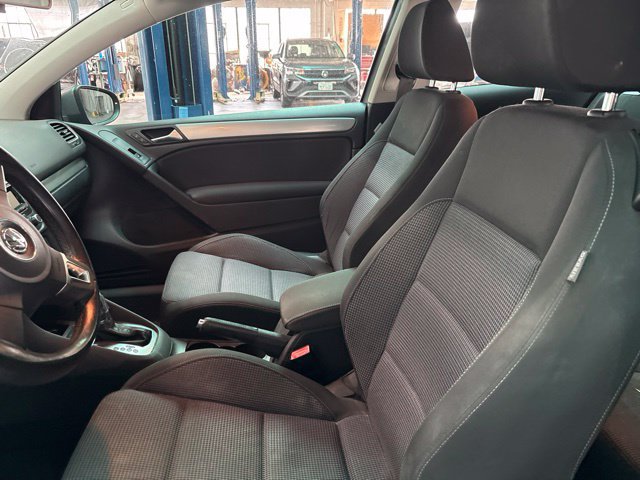 Used 2013 Volkswagen Golf 2-Door FWD image 6