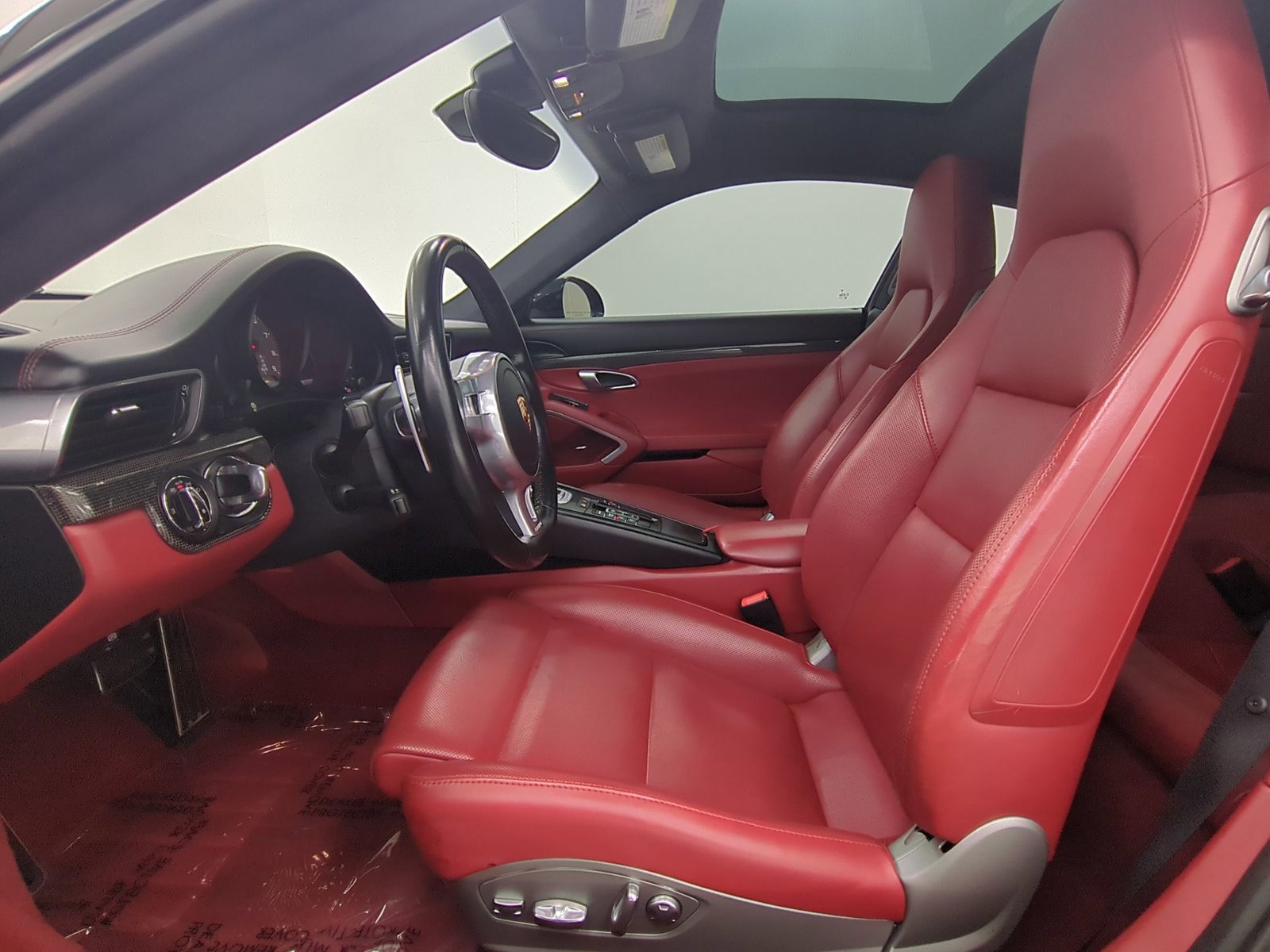 Used 2015 Porsche 911 Carrera 4S image 5