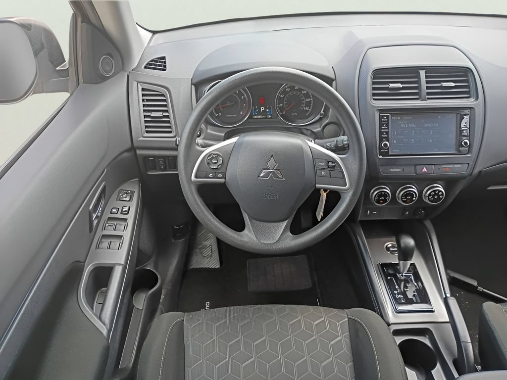 Used 2023 Mitsubishi Outlander Sport ES AWD/4WD image 4
