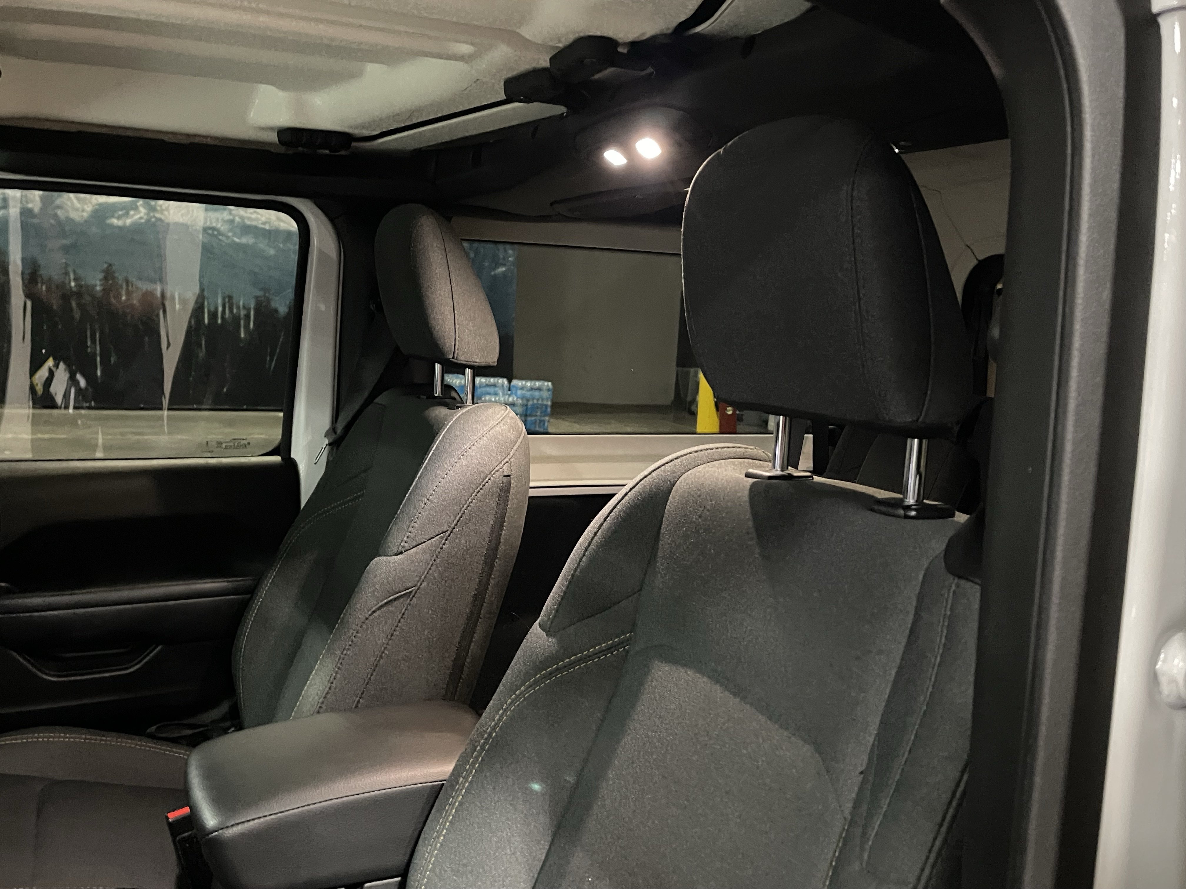 Certified 2025 Jeep Wrangler Sport AWD/4WD image 16