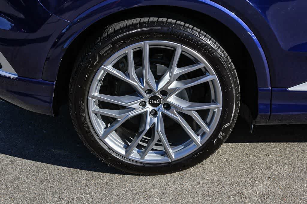 Used 2025 Audi Q4 e-tron Premium Plus w/ Premium Plus AWD/4WD image 10