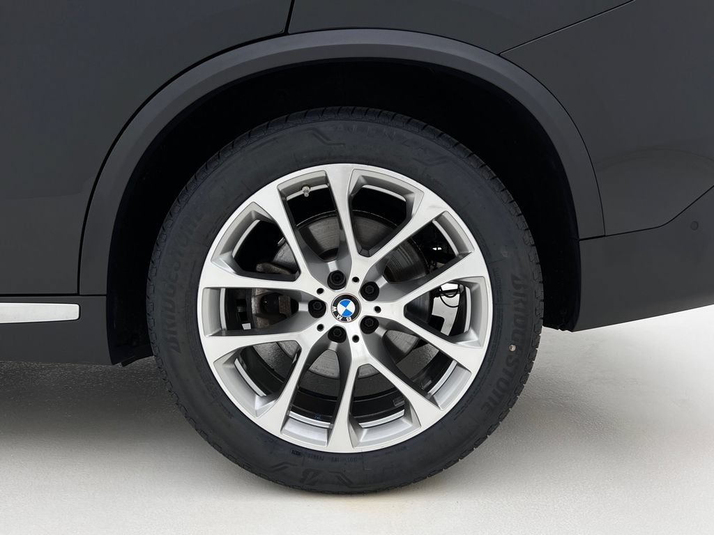 Used 2023 BMW X5 xDrive40i w/ Premium Package AWD/4WD image 28
