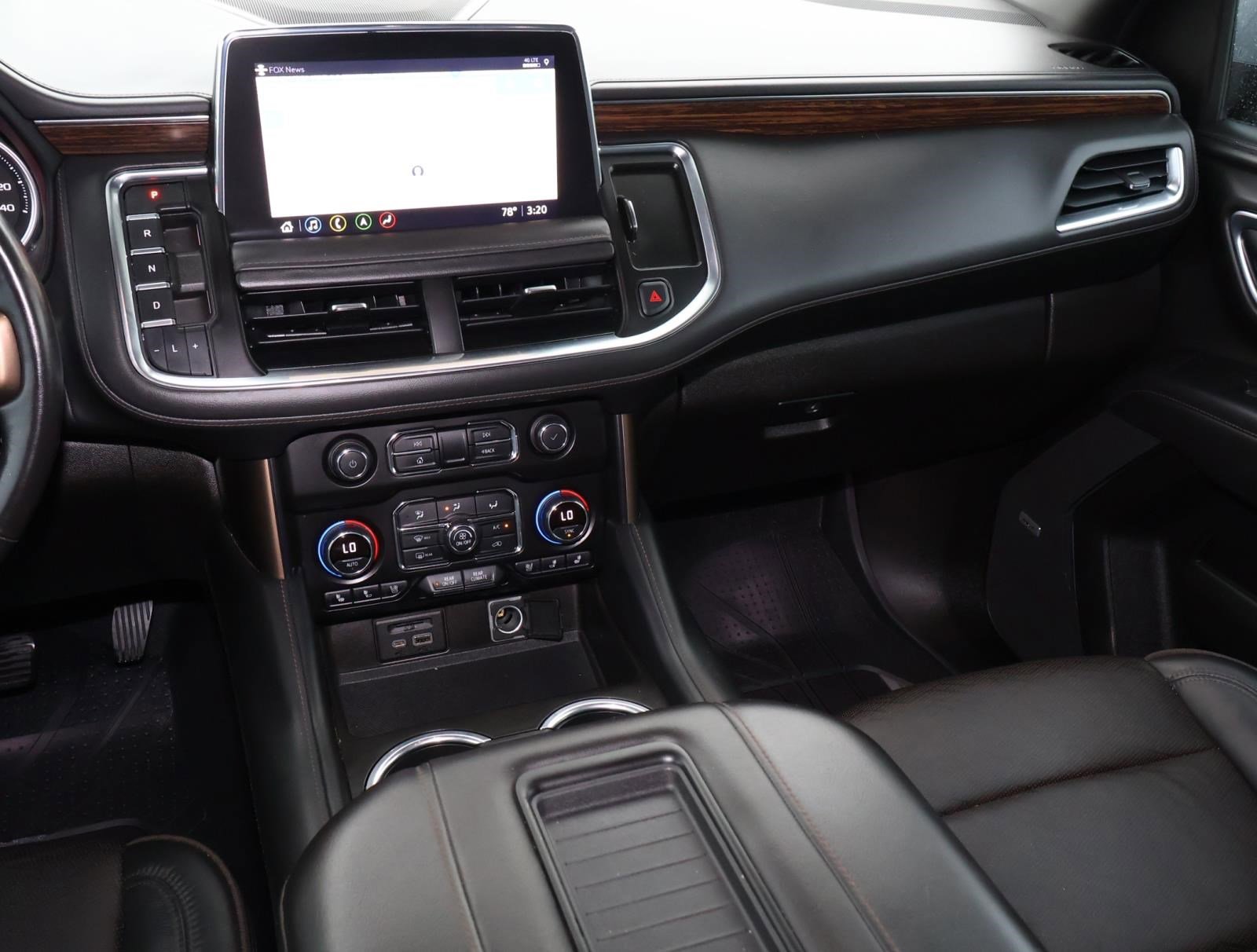 Used 2021 Chevrolet Suburban High Country image 13