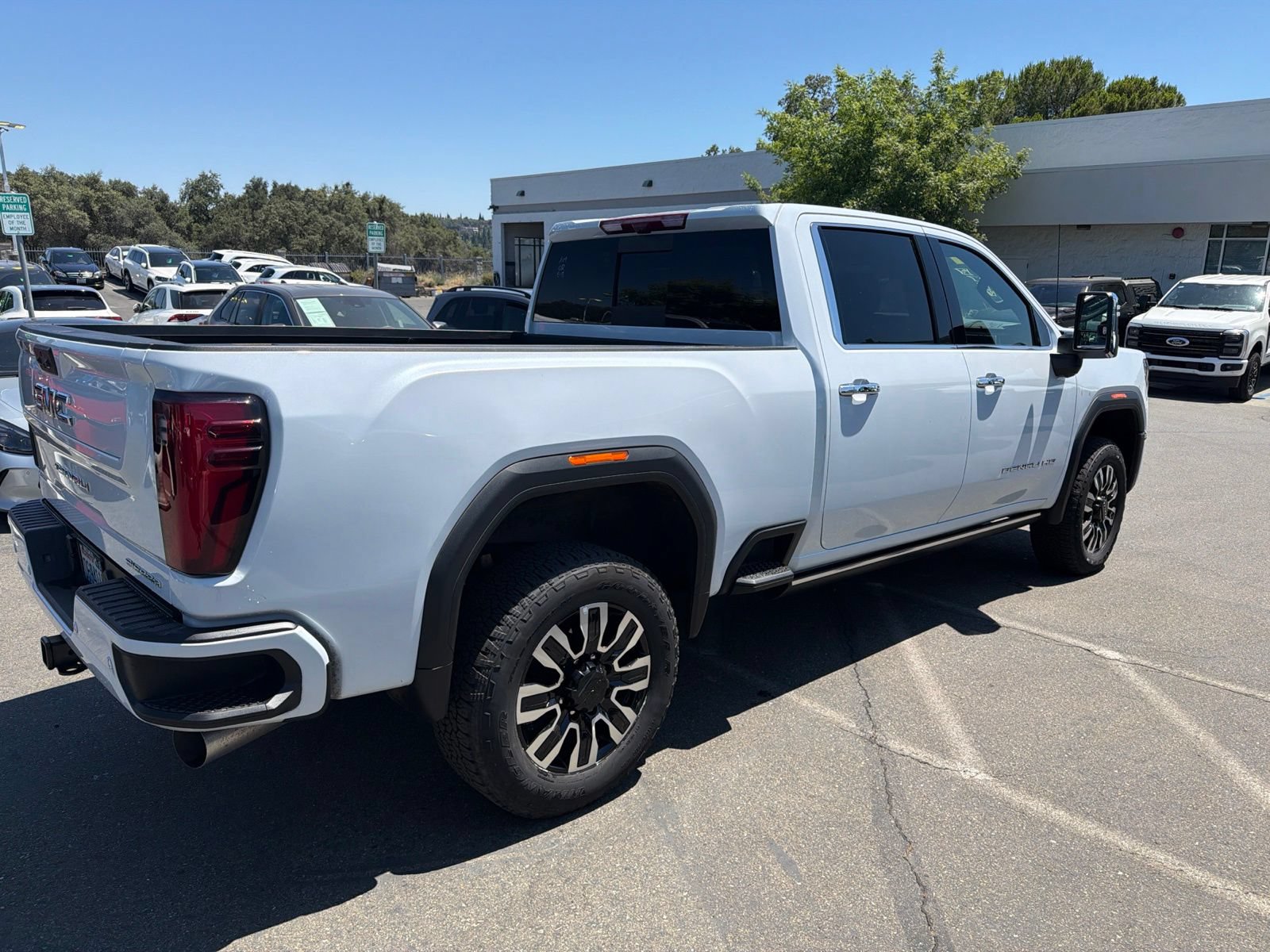 Used 2026 GMC Sierra 2500 Denali Ultimate AWD/4WD image 5