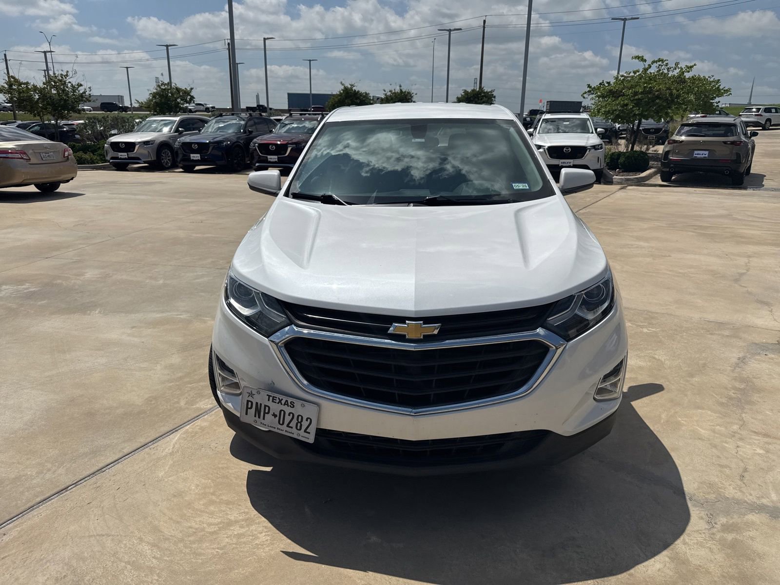 Used 2019 Chevrolet Equinox LT FWD image 3
