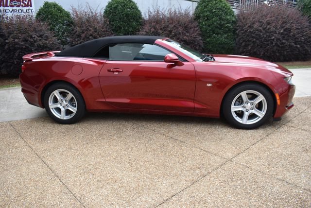 Used 2023 Chevrolet Camaro LT w/ Technology Package RWD image 10