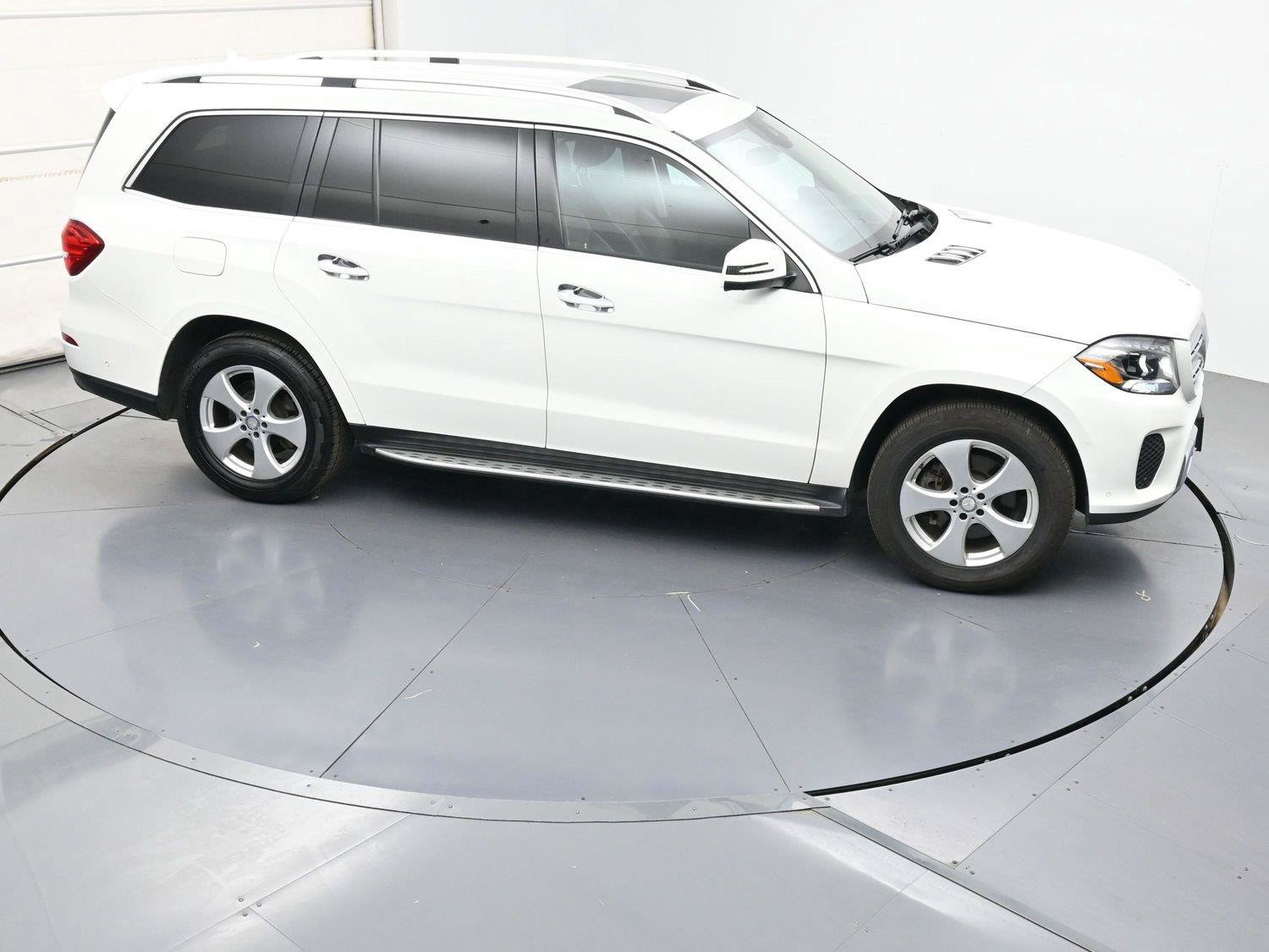 Used 2017 Mercedes-Benz GLS 450 4MATIC image 36