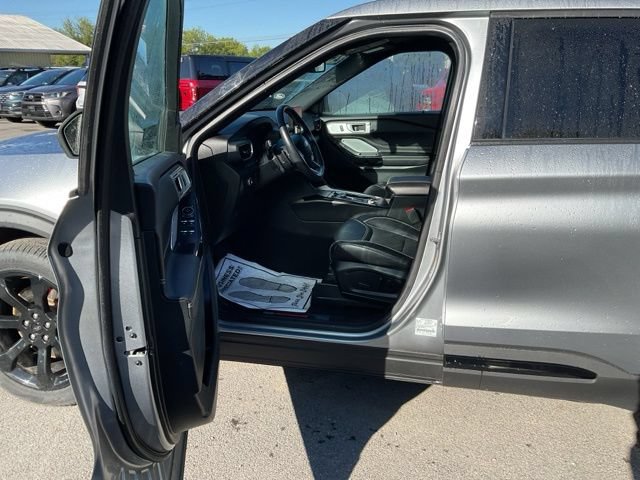 Used 2024 Ford Explorer ST w/ Equipment Group 401A AWD/4WD image 27