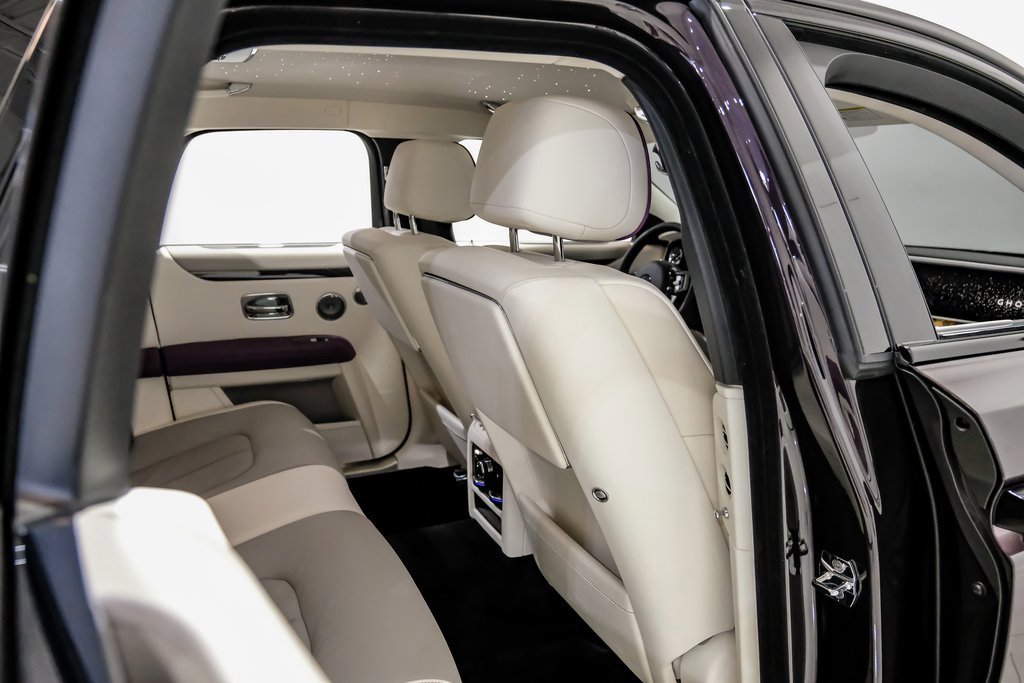 Used 2024 Rolls-Royce Ghost image 41
