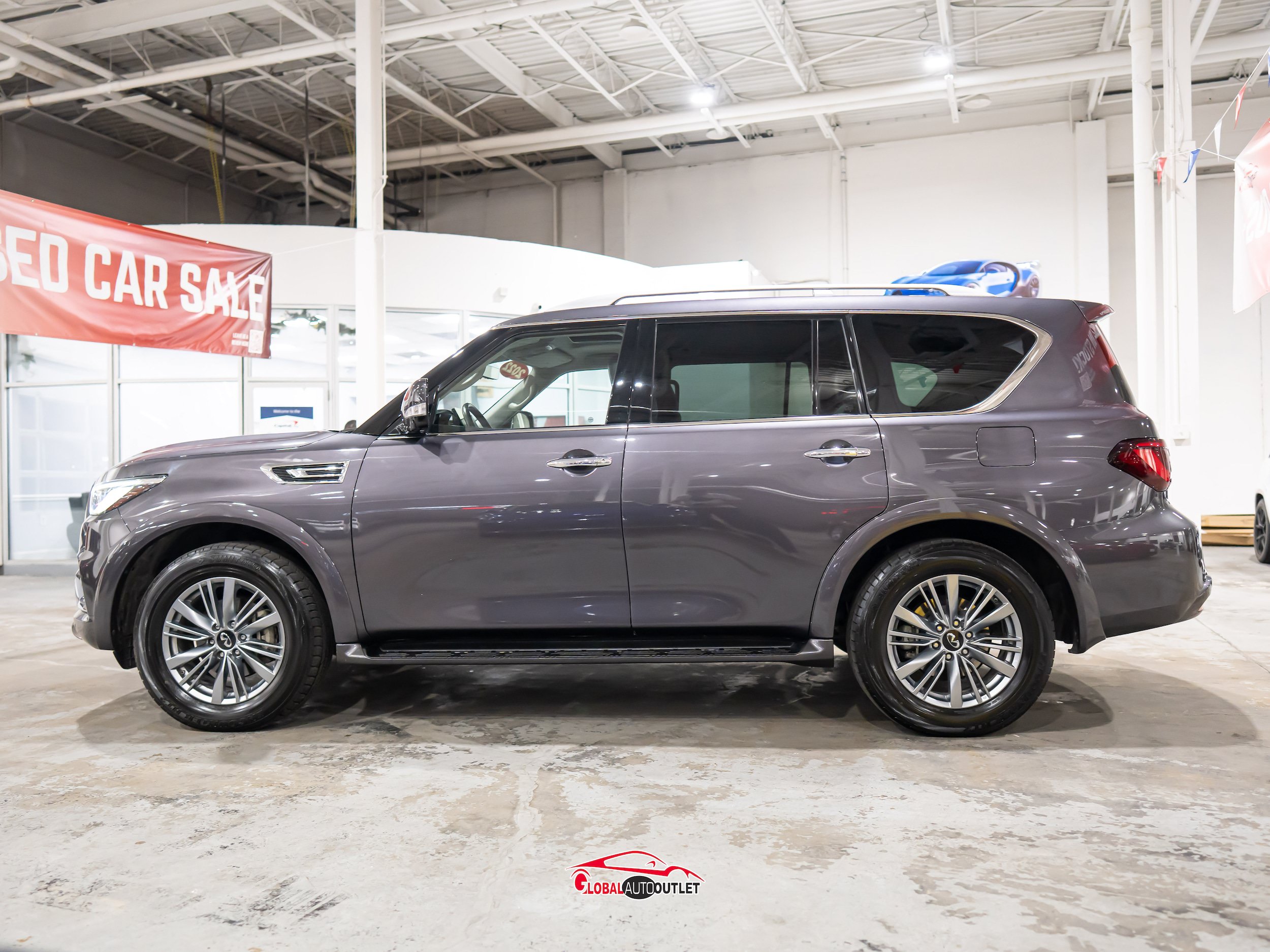 Used 2022 INFINITI QX80 Luxe AWD/4WD image 4