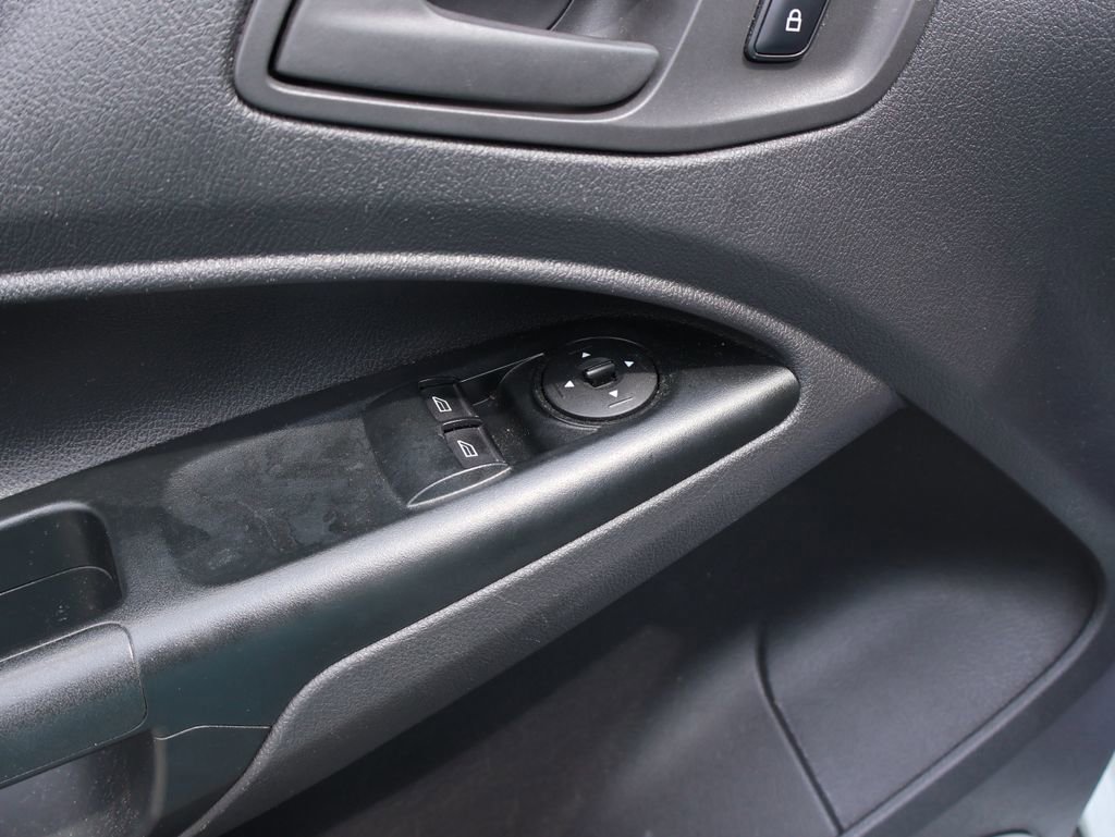 Used 2017 Ford Transit Connect XL FWD image 19