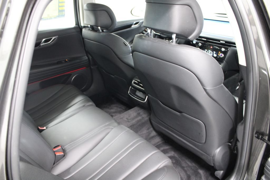 Used 2025 Genesis G80 2.5T AWD/4WD image 30