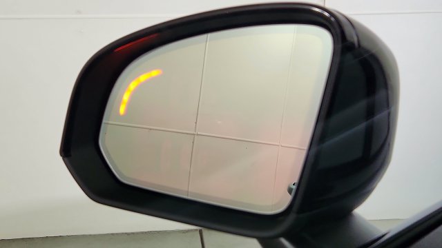 New 2026 Volvo XC40 B5 Plus w/ Protection Package Premier AWD/4WD image 15