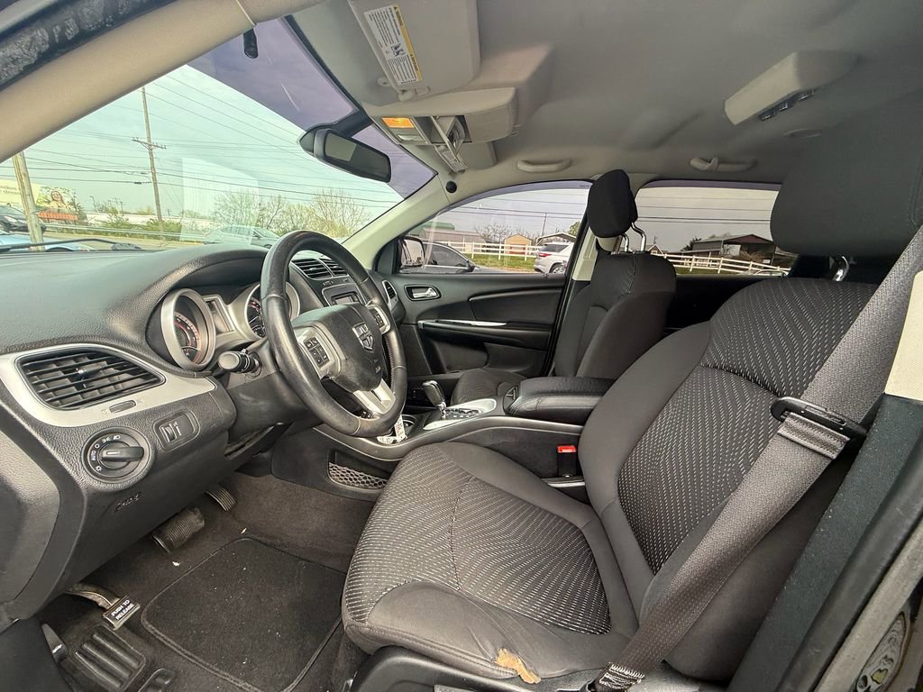 Used 2018 Dodge Journey SE w/ Popular Equipment Group image 12