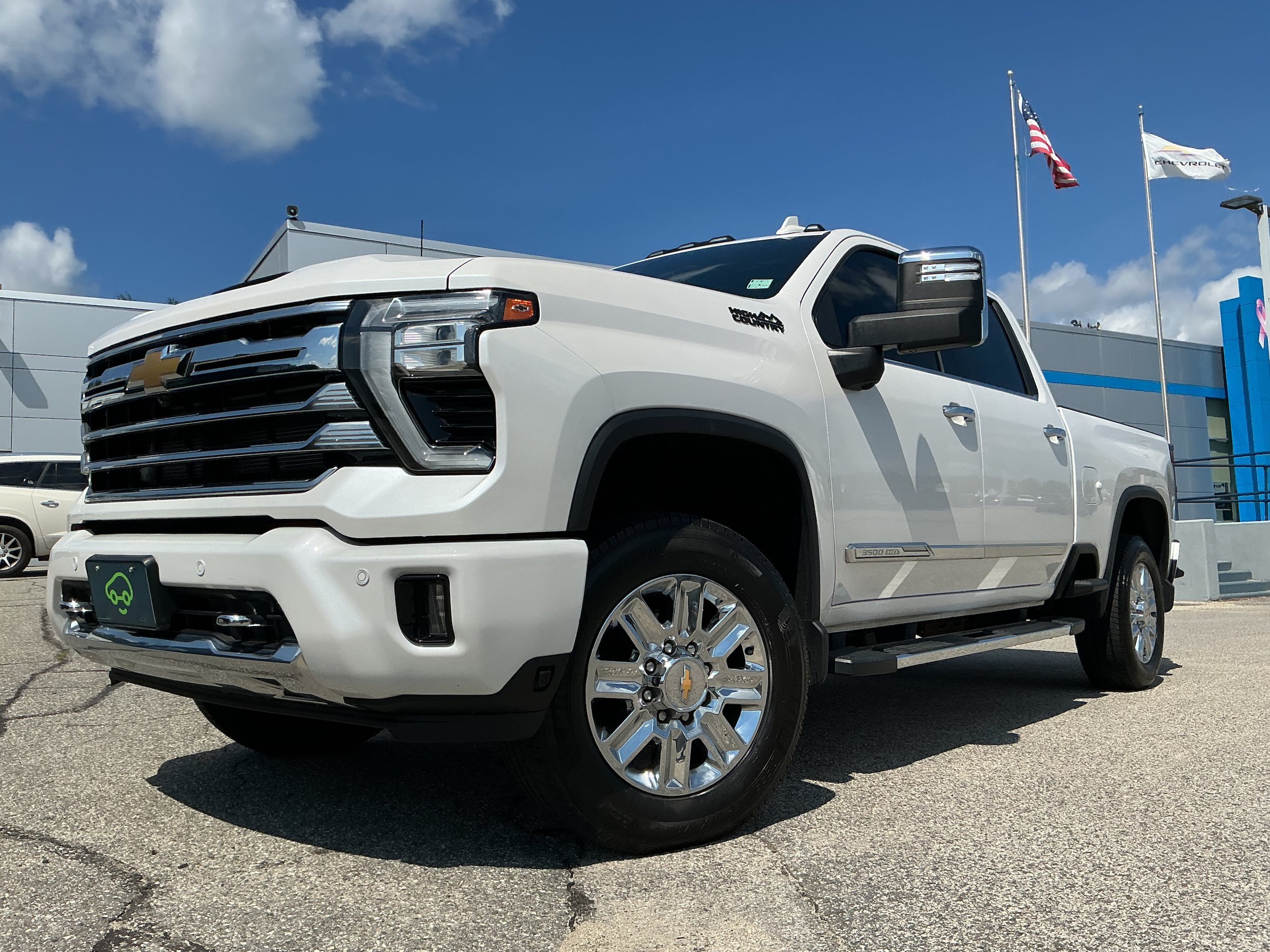 Certified 2024 Chevrolet Silverado 3500 High Country w/ LPO, Dark Essentials Package AWD/4WD image 3
