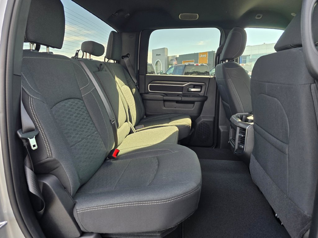 New 2026 RAM 3500 Big Horn AWD/4WD image 13