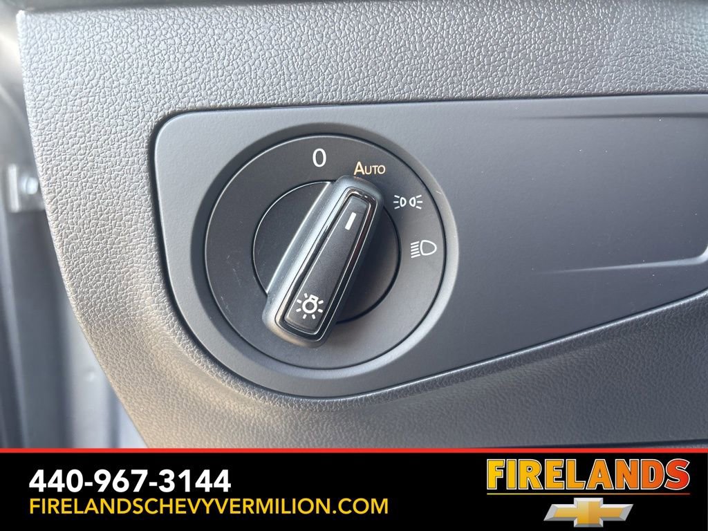 Used 2024 Volkswagen Tiguan S image 17