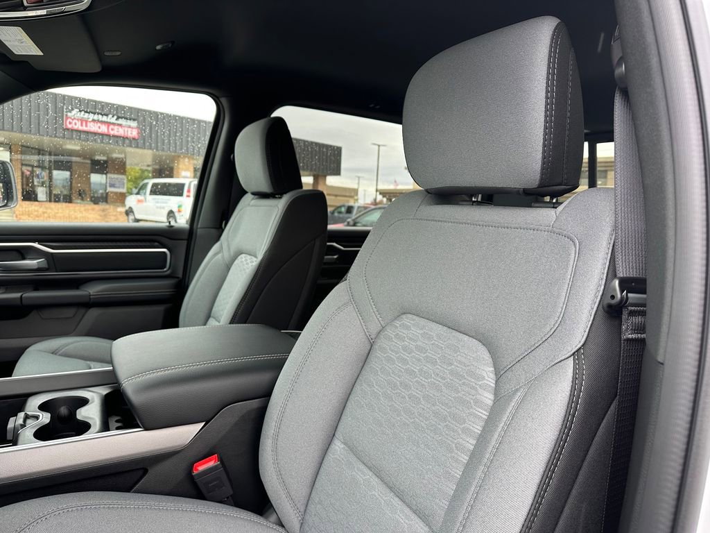 New 2026 RAM 1500 Big Horn AWD/4WD image 25