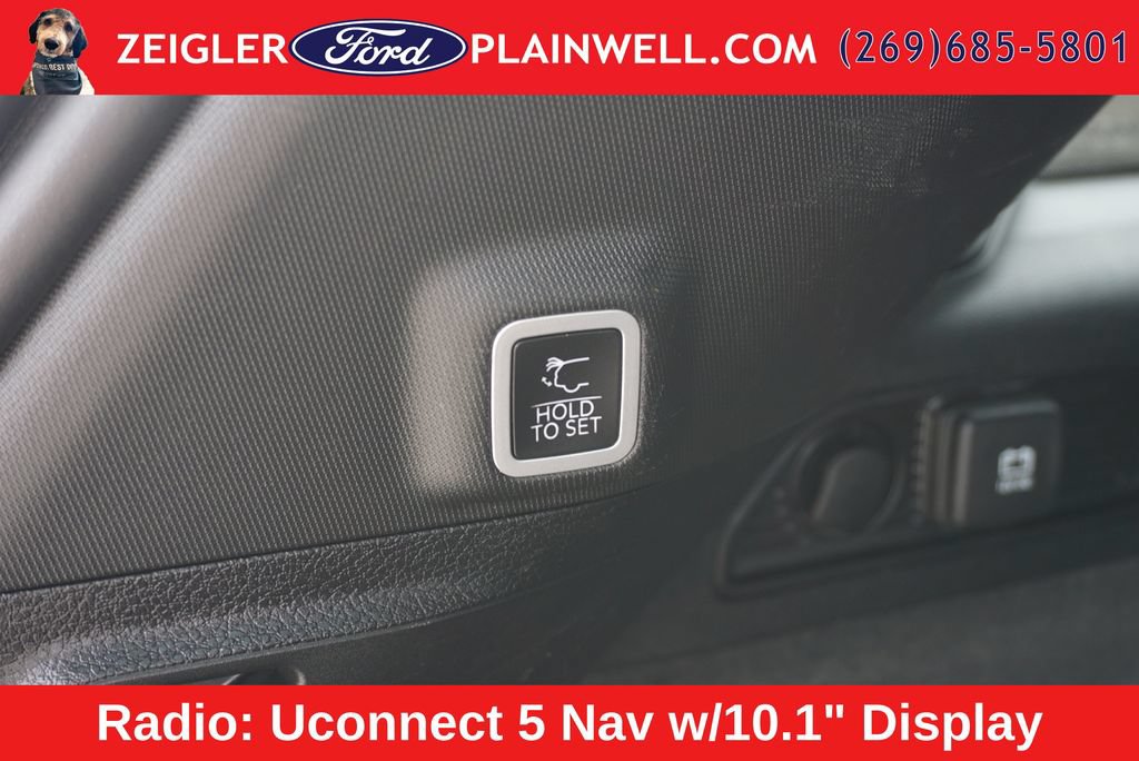 Used 2022 Jeep Grand Cherokee Trailhawk w/ ADV Protech Group II AWD/4WD image 11