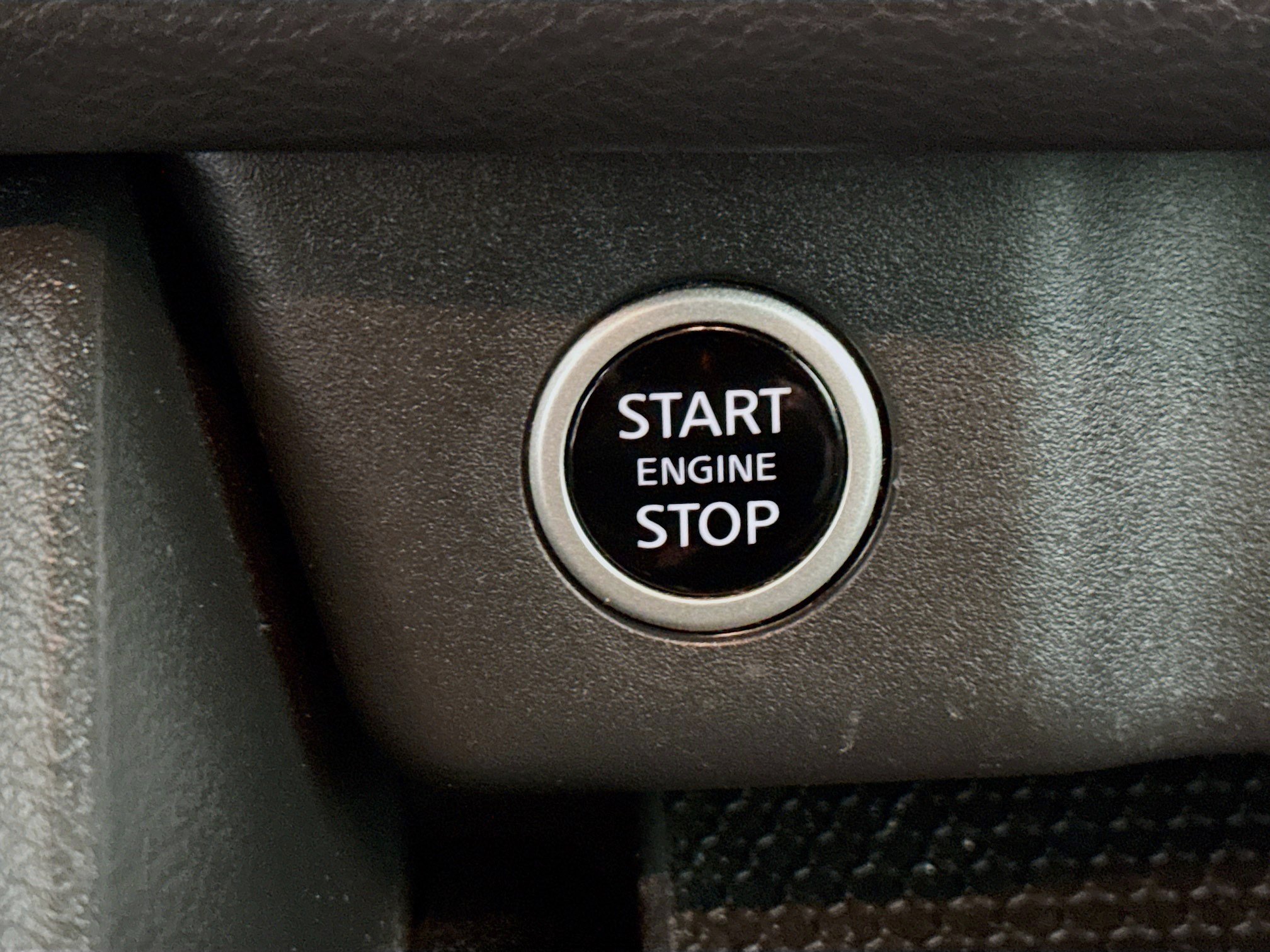 Used 2023 Nissan Rogue SV FWD image 21