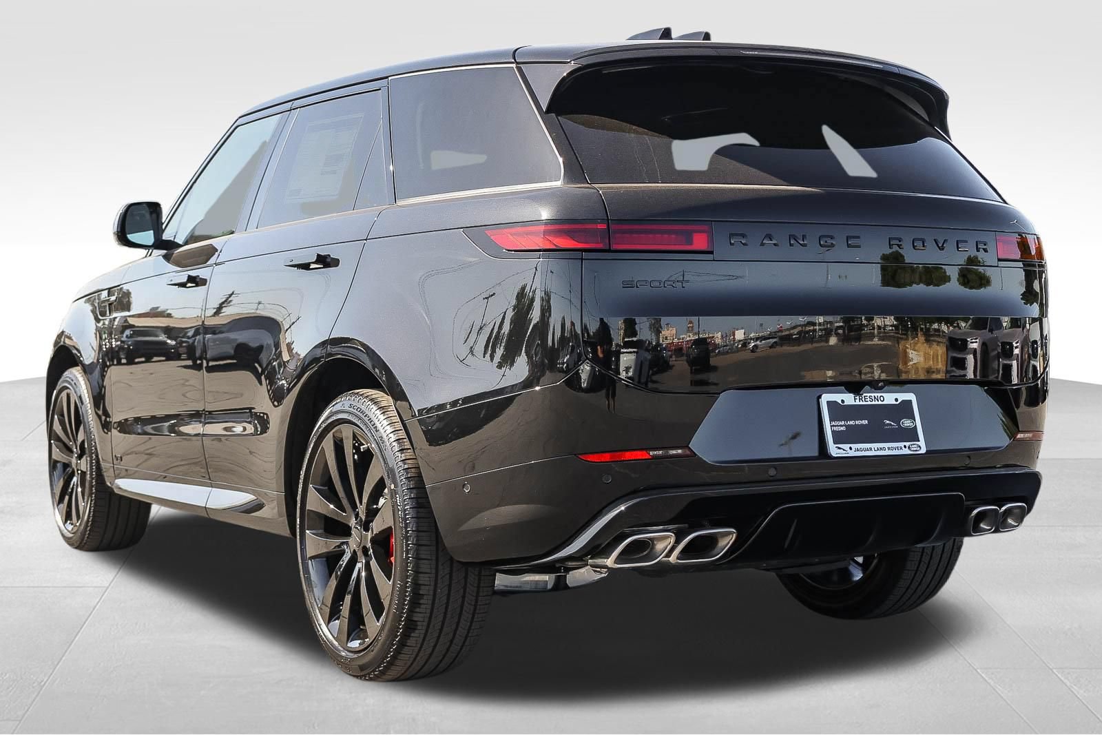 New 2026 Land Rover Range Rover Sport Dynamic SE AWD/4WD image 7