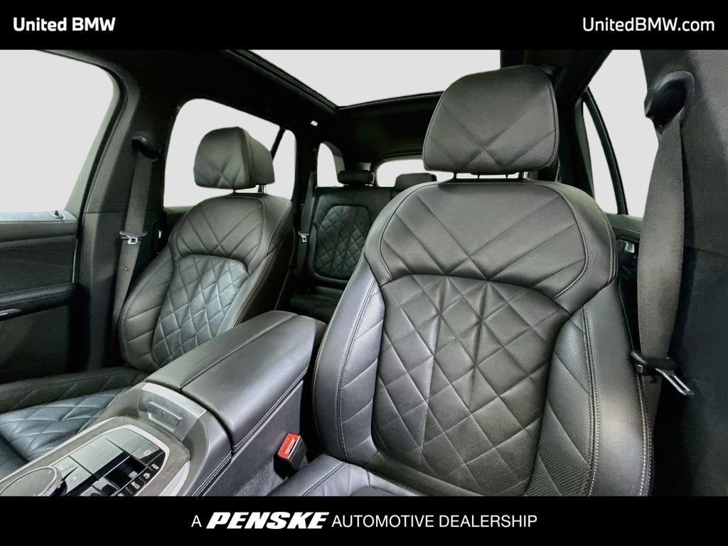 Used 2024 BMW X5 xDrive40i w/ Premium Package AWD/4WD image 12