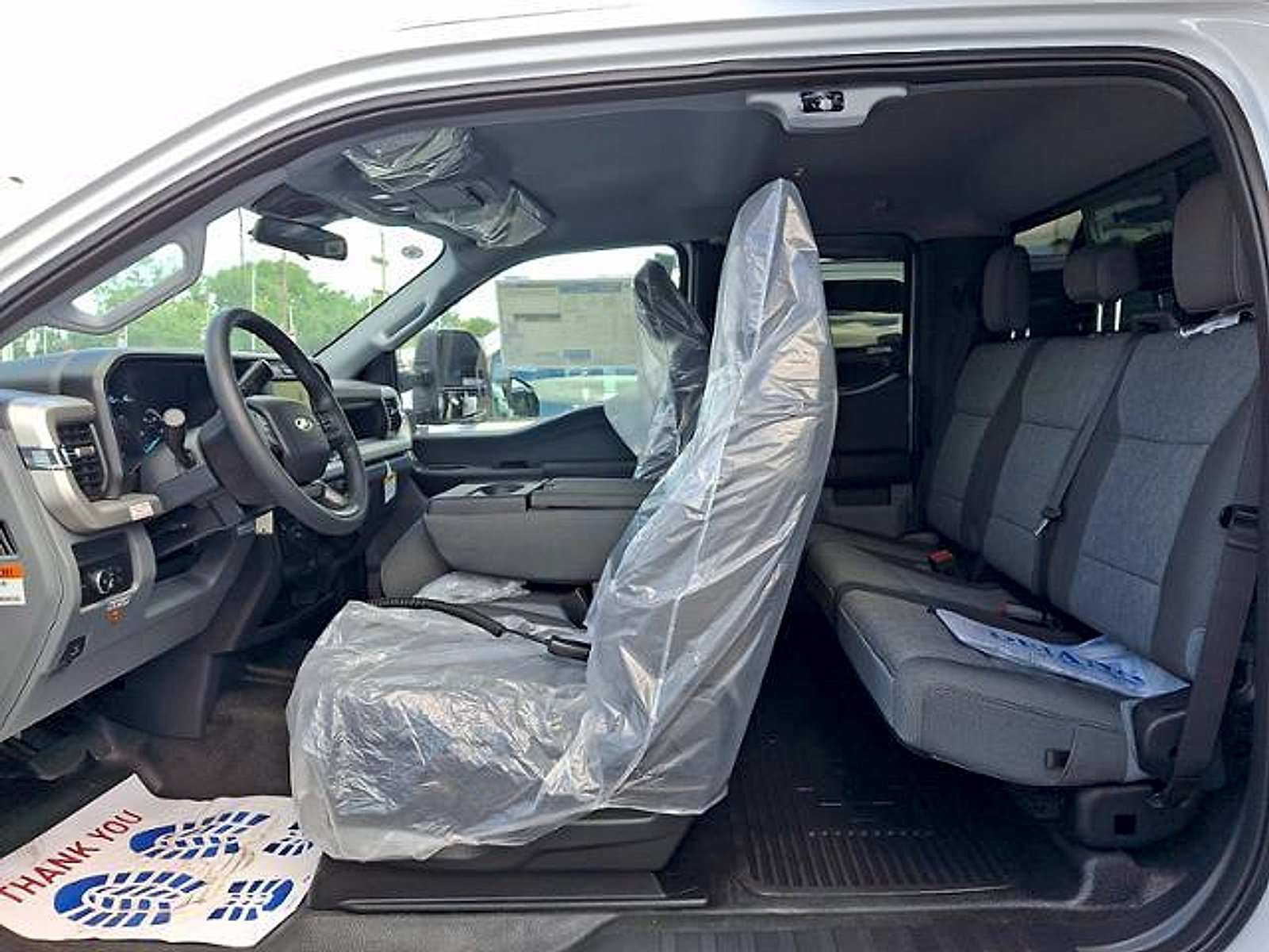 New 2026 Ford F550 4x4 Supercab Super Duty image 7