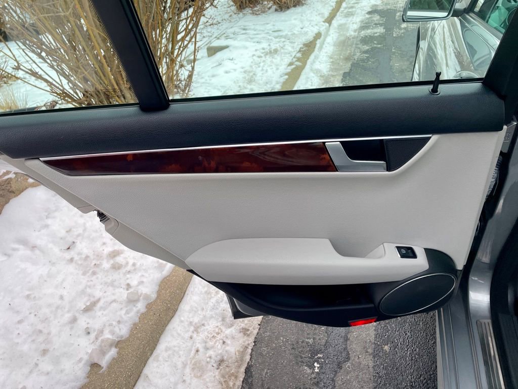 Used 2012 Mercedes-Benz C 300 4MATIC Sedan image 10