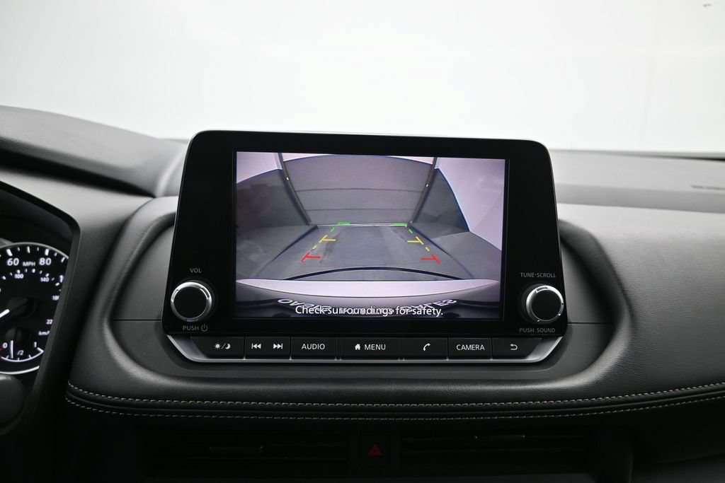 Used 2024 Nissan Rogue S FWD image 16