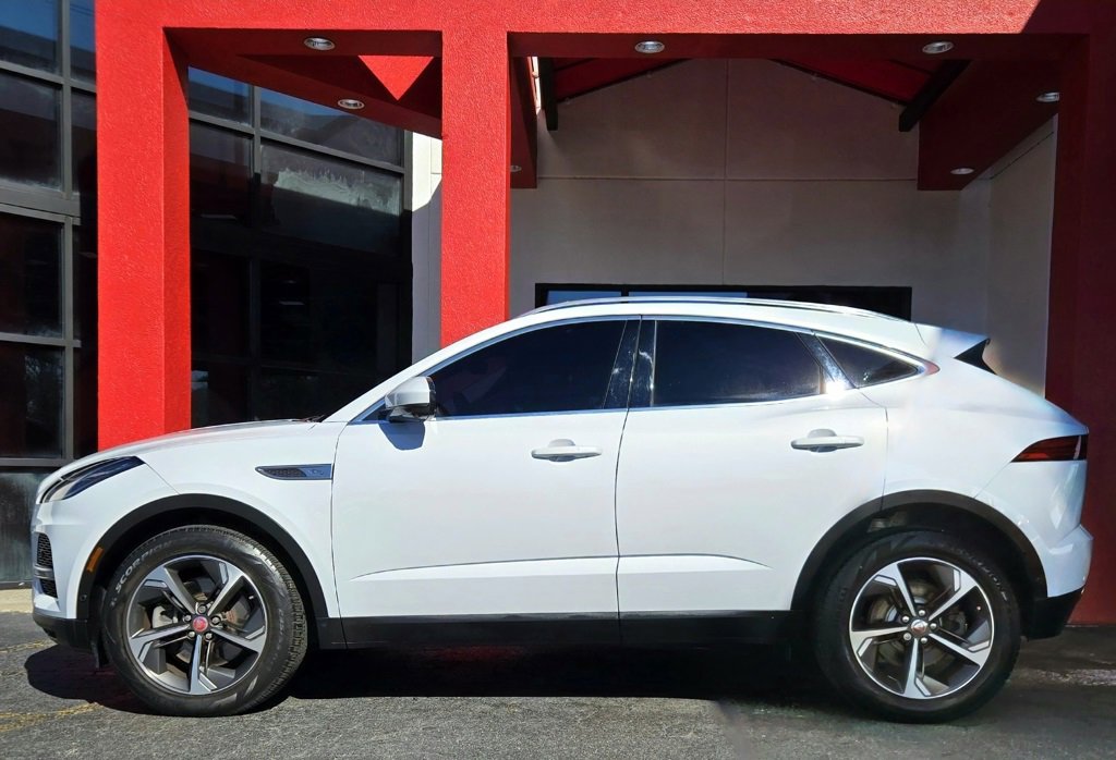 Used 2021 Jaguar E-PACE SE image 5
