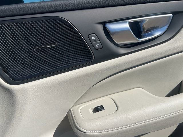 New 2026 Volvo V60 B5 Cross Country Plus w/ Climate Package image 31