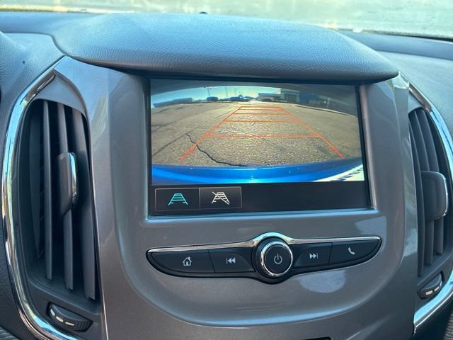 Used 2017 Chevrolet Cruze LT w/ Convenience Package FWD image 10