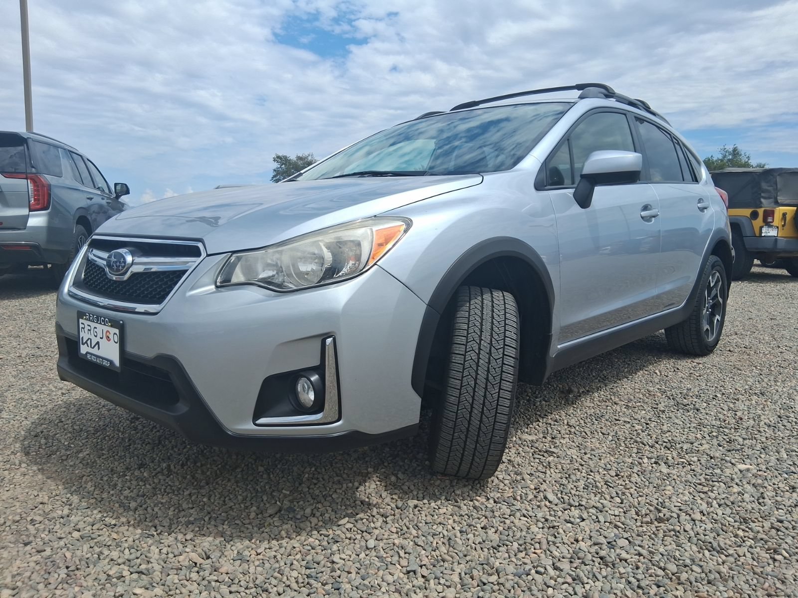 Used 2017 Subaru Crosstrek 2.0i Premium AWD/4WD image 1