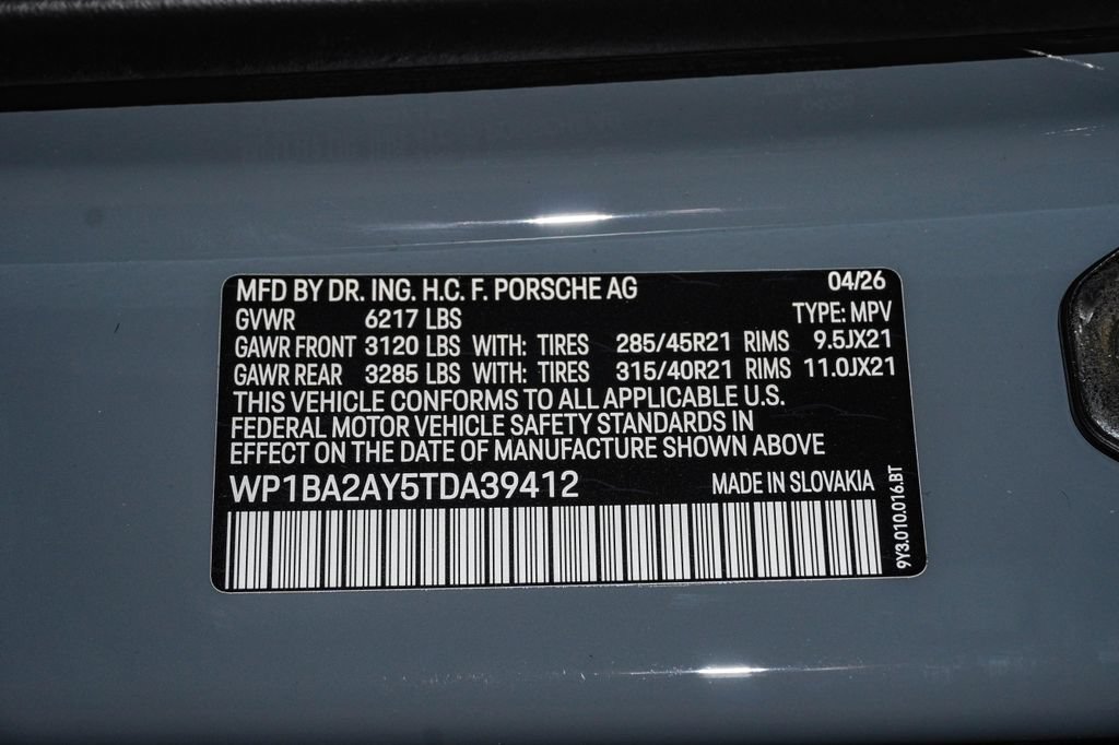 New 2026 Porsche Cayenne Coupe AWD/4WD image 30