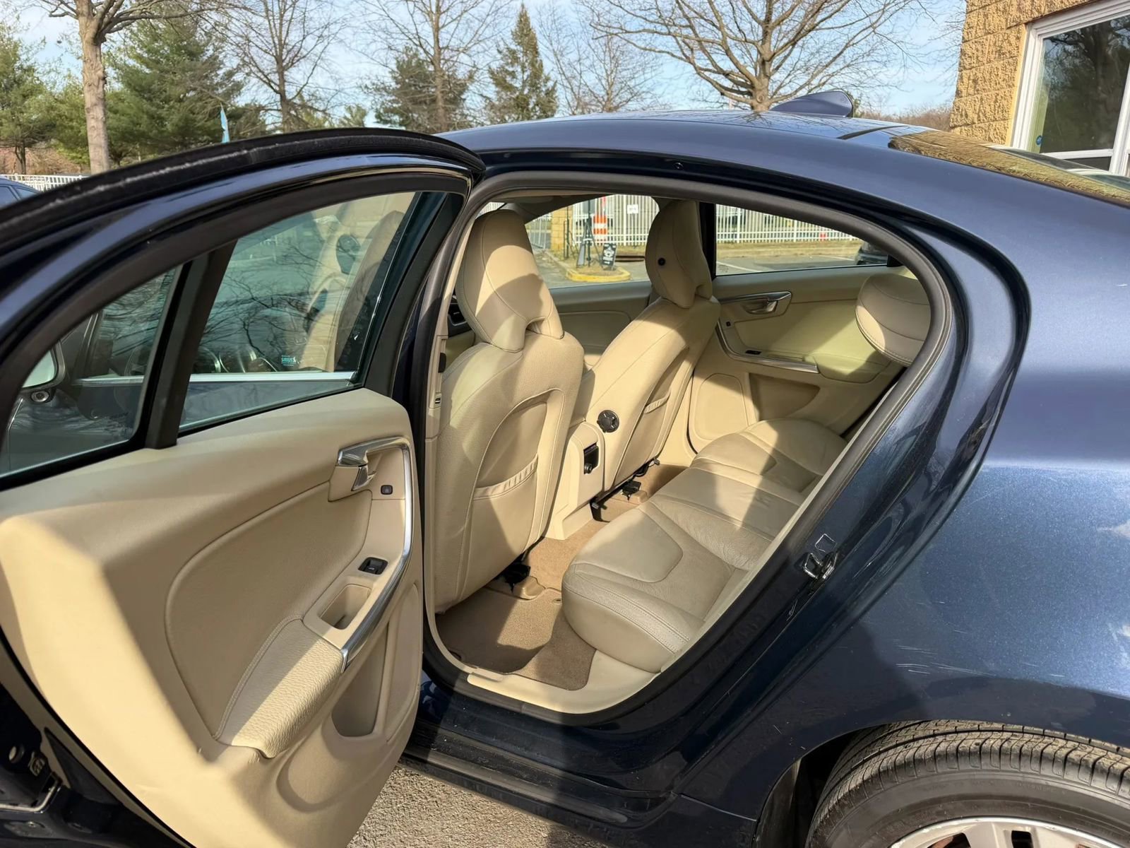 Used 2012 Volvo S60 T6 image 8